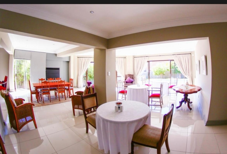 8 Bedroom Property for Sale in Myburgh Park Western Cape